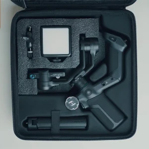 3-in-1 AI Tracking Gimbal - Thumbnail Image 5