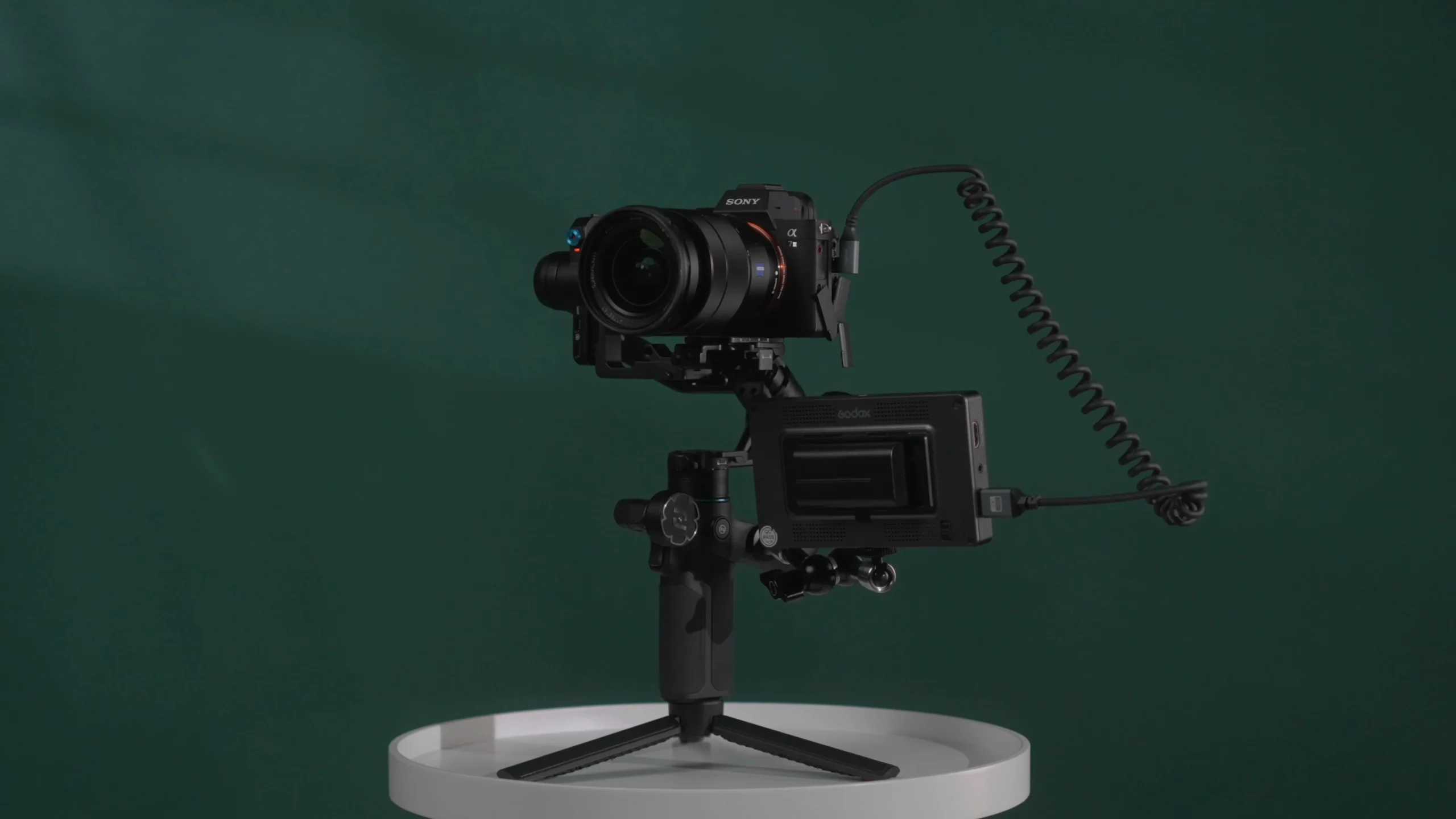 3-in-1 AI Tracking Gimbal - Image 4